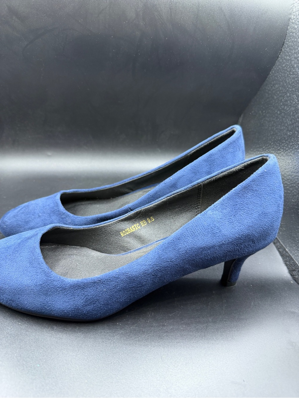 Classic Navy Suede Women’s Kitten Heel Pumps